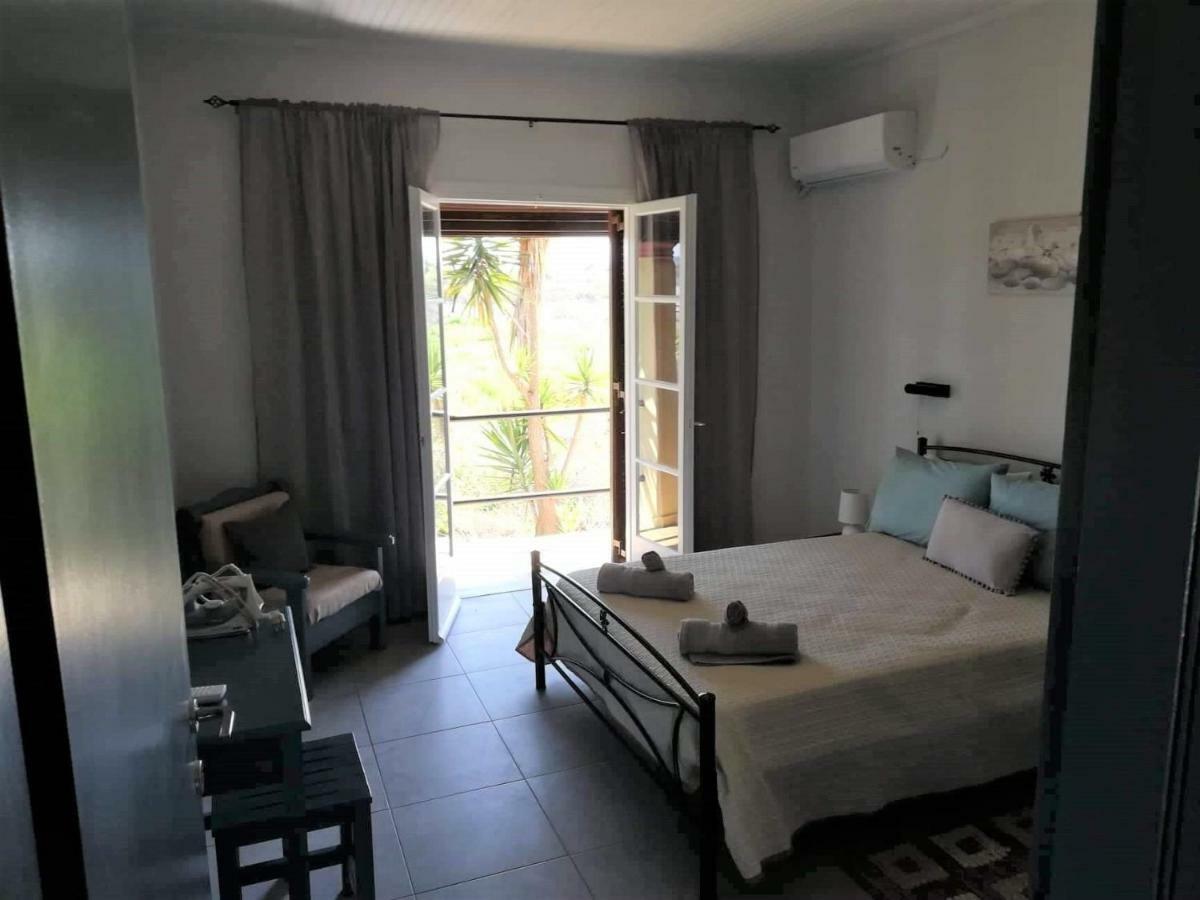 Issos Apartments Agios Georgios  Exterior photo